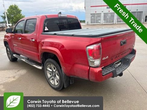 Used 2019 Toyota Tacoma Limited AWD/4WD image 6