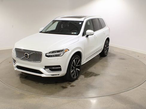 Used 2024 Volvo XC90 B6 Plus w/ Protection Package image 1