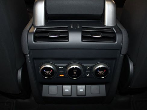 Certified 2023 Land Rover Defender 130 SE AWD/4WD image 37