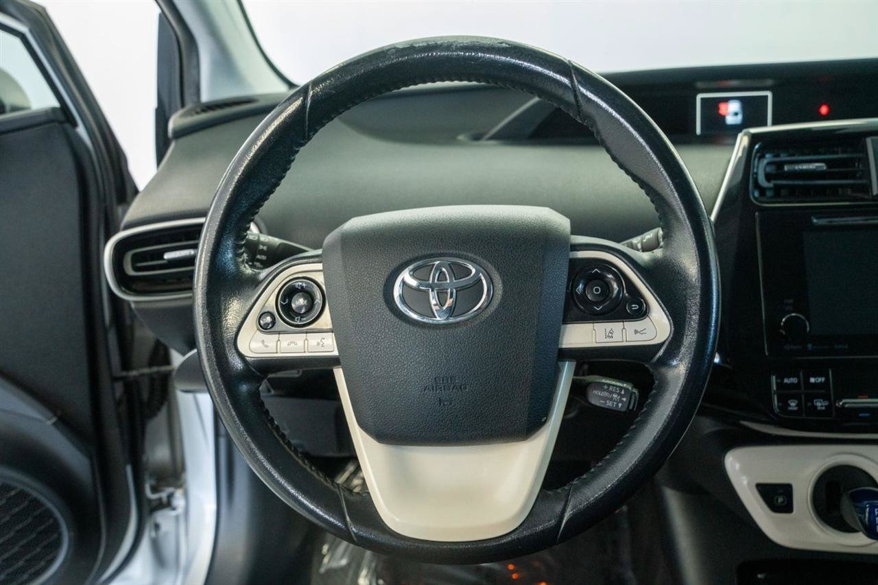 Used 2017 Toyota Prius Three w/ Carpet Mat Package FWD image 14
