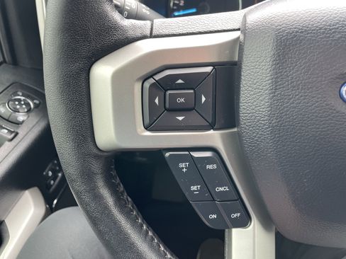 Used 2020 Ford F150 Lariat w/ Equipment Group 502A Luxury AWD/4WD image 16