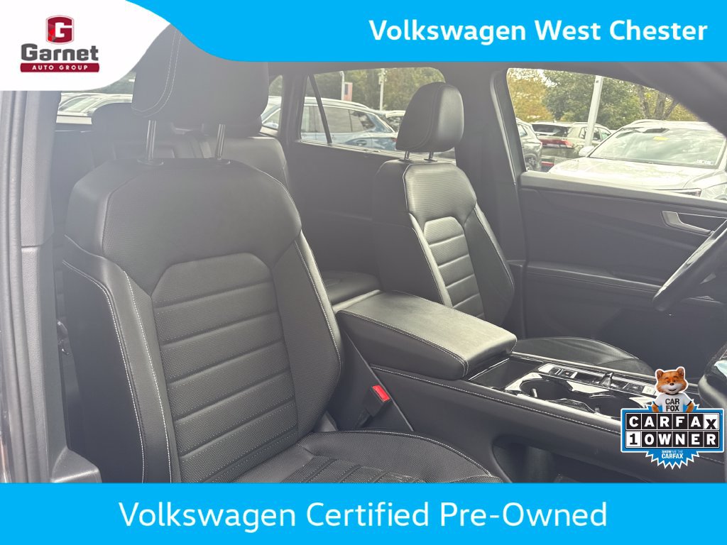 Certified 2024 Volkswagen Atlas Cross Sport SEL R-Line AWD/4WD image 15