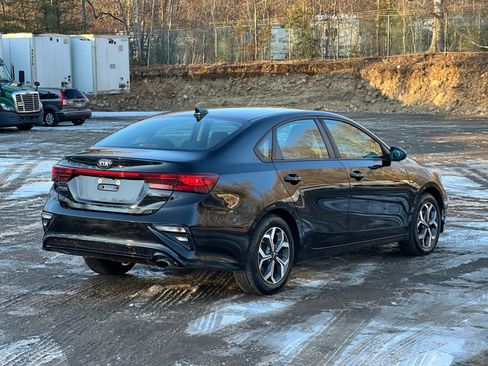 Used 2019 Kia Forte LXS image 6