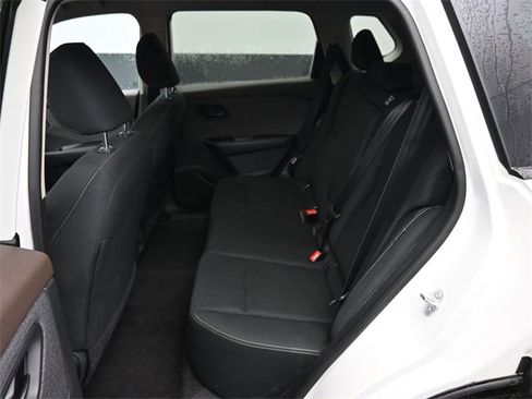 Used 2023 Nissan Rogue S image 7