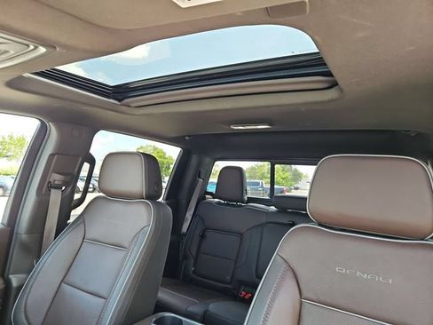 Certified 2025 GMC Sierra 1500 Denali AWD/4WD image 24