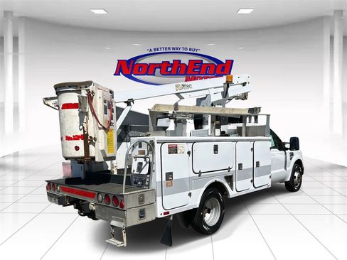 Used 2008 Ford F350 XL image 4