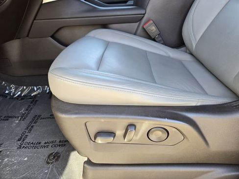 Used 2021 Chevrolet Tahoe LT image 24