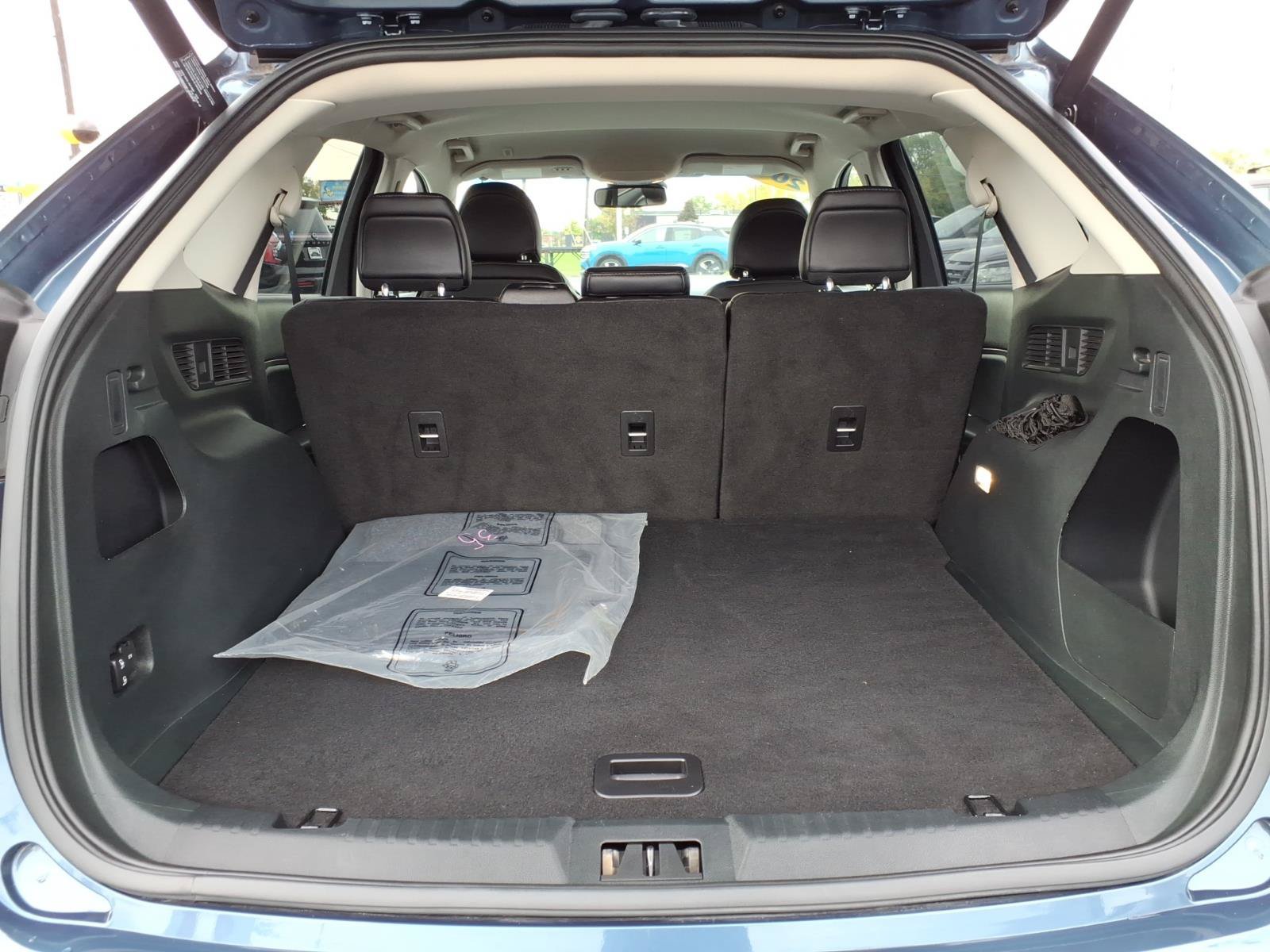 Used 2019 Ford Edge SEL w/ Equipment Group 201A FWD image 8