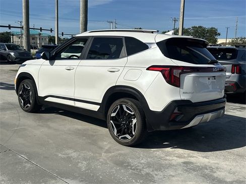 Used 2024 Kia Seltos SX image 11