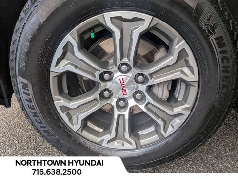 Used 2026 GMC Sierra 1500 SLT AWD/4WD image 40