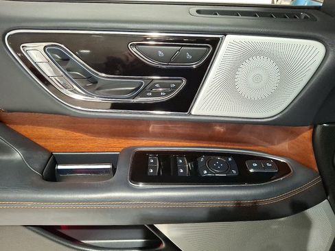 Used 2023 Lincoln Navigator L Black Label image 11