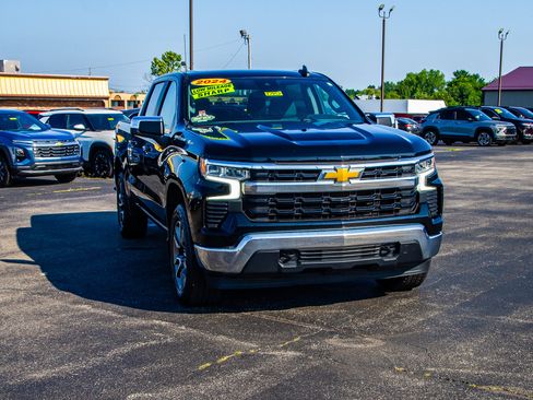 Used 2024 Chevrolet Silverado 1500 LT AWD/4WD image 10