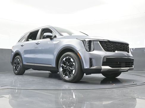Used 2025 Kia Sorento S FWD image 63