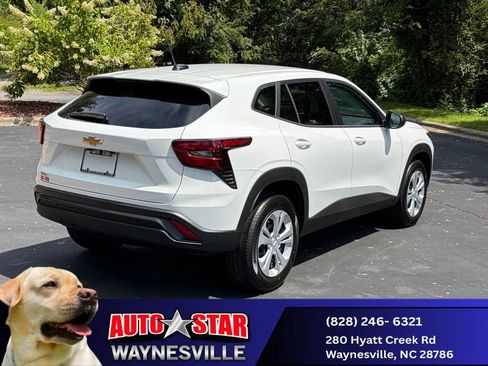 New 2026 Chevrolet Trax LS w/ Driver Confidence Package FWD image 3