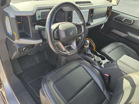 Used 2023 Ford Bronco Badlands AWD/4WD image 7