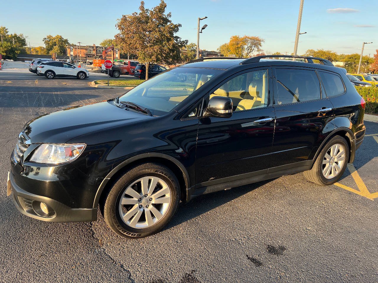 Used 2012 Subaru Tribeca Limited w/ PWR Moonroof Pkg AWD/4WD image 6