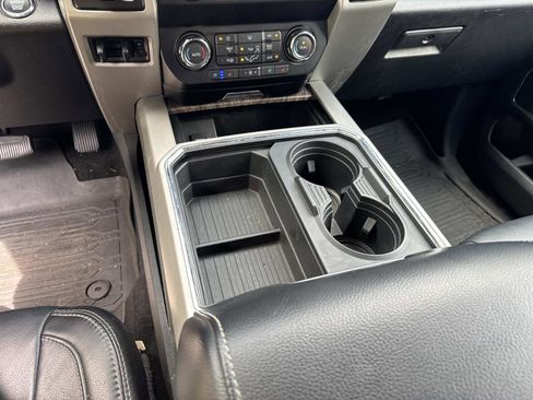 Used 2019 Ford F350 Lariat w/ Lariat Ultimate Package AWD/4WD image 25