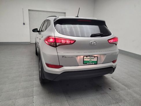 Used 2017 Hyundai Tucson SE image 6