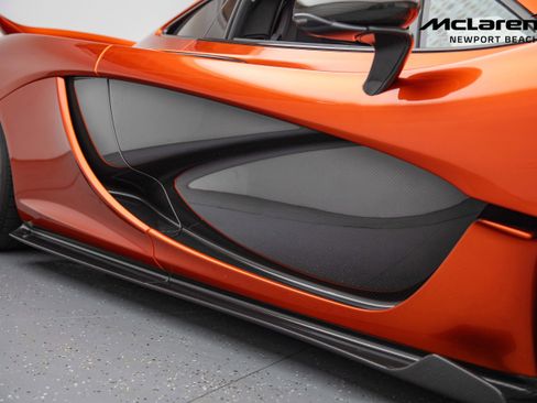 Used 2015 McLaren P1 RWD image 5