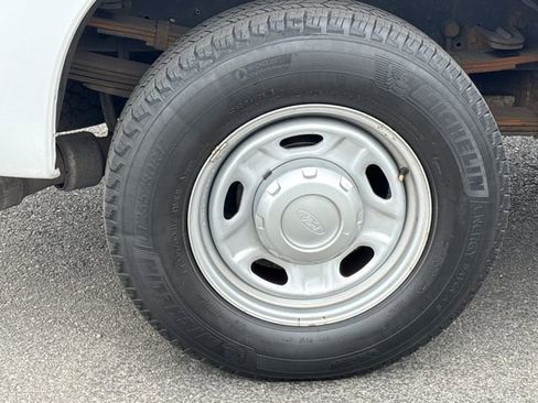 Used 2016 Ford F250 XL w/ Camper Package RWD image 8