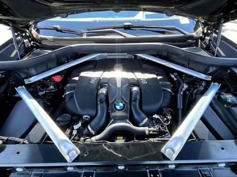 Used 2019 BMW X5 xDrive50i w/ M Sport Package AWD/4WD image 31
