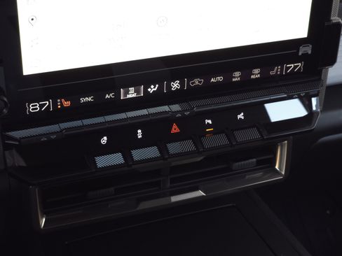 Used 2025 GMC Hummer EV 3X image 18