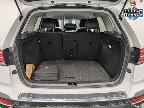 Used 2022 Volkswagen Taos SE image 26