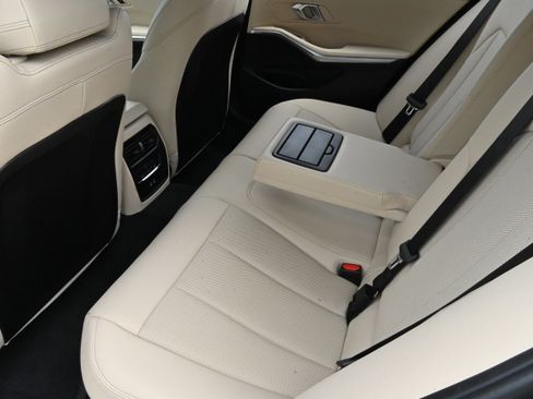 Used 2024 BMW 330i Sedan w/ Convenience Package RWD image 13