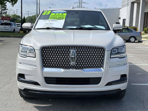 Certified 2023 Lincoln Navigator L Reserve AWD/4WD image 8