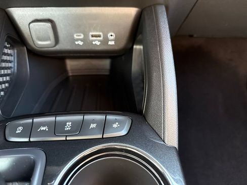 Used 2021 Chevrolet TrailBlazer LT w/ Convenience Package FWD image 28