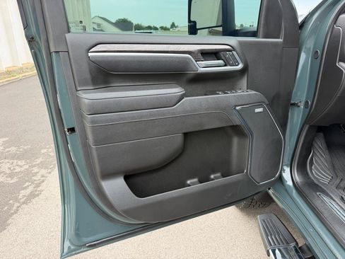 Used 2025 Chevrolet Silverado 2500 LTZ w/ LTZ Plus Package AWD/4WD image 11