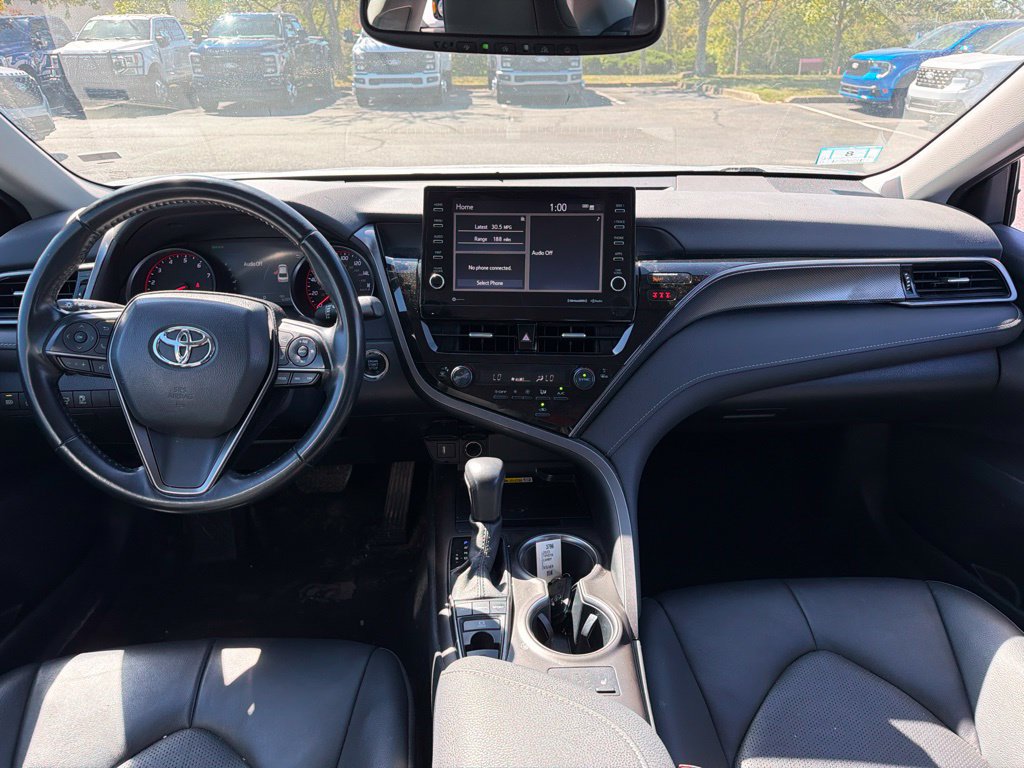 Used 2023 Toyota Camry XSE FWD image 5