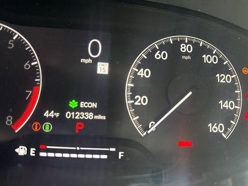 Used 2023 Honda Civic Sport image 3