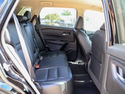 Used 2024 Nissan Rogue SL FWD image 10