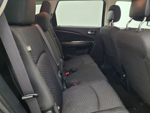 Used 2017 Dodge Journey SE w/ Flexible Seating Group image 19