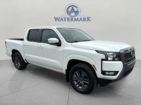 Certified 2025 Nissan Frontier SV w/ SV Convenience Package RWD image 7