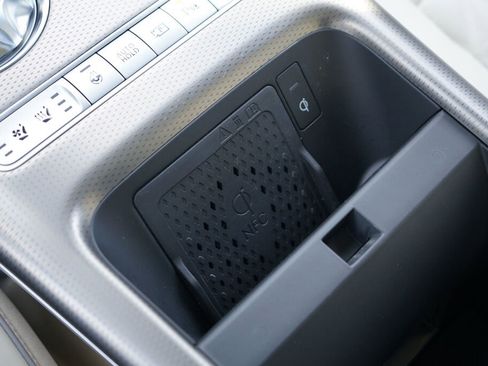 Used 2024 Genesis GV60 Performance image 26