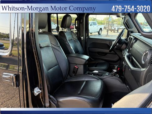 Used 2022 Jeep Wrangler Unlimited Rubicon 4xe w/ Cold Weather Group AWD/4WD image 36
