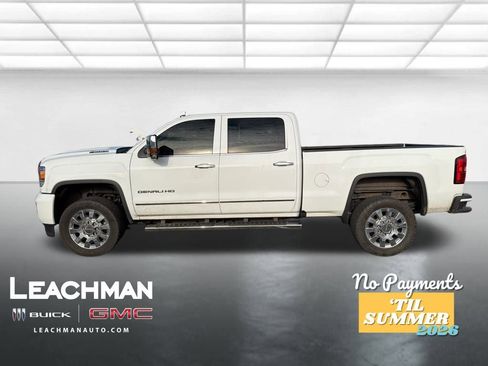 Used 2017 GMC Sierra 2500 Denali w/ Duramax Plus Package image 8