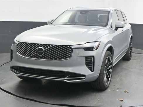 New 2026 Volvo XC90 B6 Plus w/ Protection Package Premier image 3