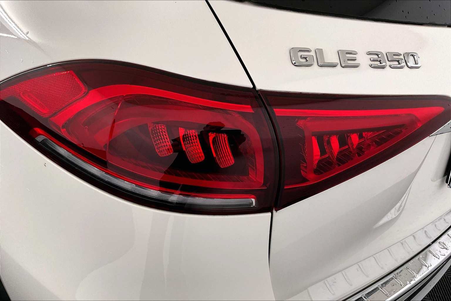 Certified 2021 Mercedes-Benz GLE 350 4MATIC image 28