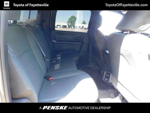 Used 2024 RAM 2500 Tradesman w/ Chrome Appearance Group AWD/4WD image 5