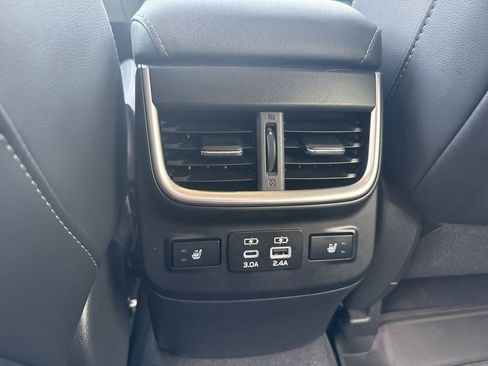 Used 2024 Subaru Outback Limited image 8