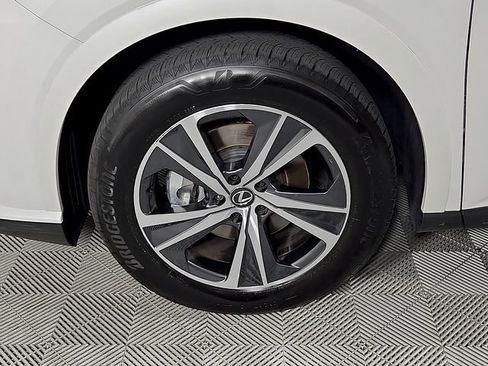 Used 2025 Lexus RX 350 Premium w/ Accessory Package (Z1) FWD image 9