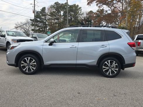 Used 2021 Subaru Forester Limited image 4