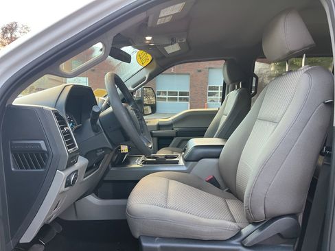 Used 2022 Ford F350 XLT w/ XLT Premium Package image 12