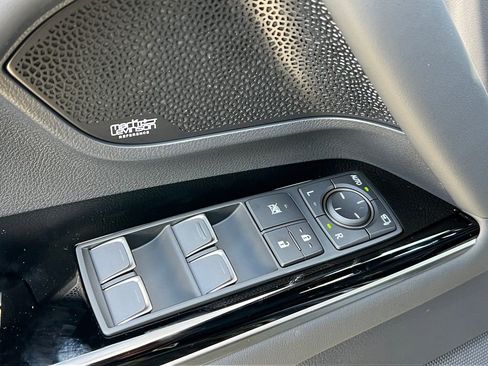 New 2026 Lexus LX 600 4WD w/ Luxury Package image 13