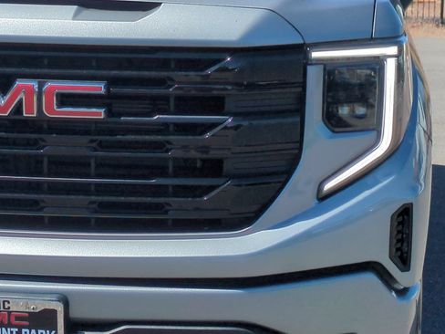 Used 2025 GMC Sierra 1500 Elevation AWD/4WD image 50