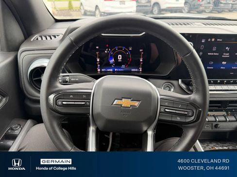 Used 2023 Chevrolet Colorado LT w/ LT Convenience Package II AWD/4WD image 19
