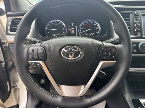 Used 2015 Toyota Highlander Limited image 28